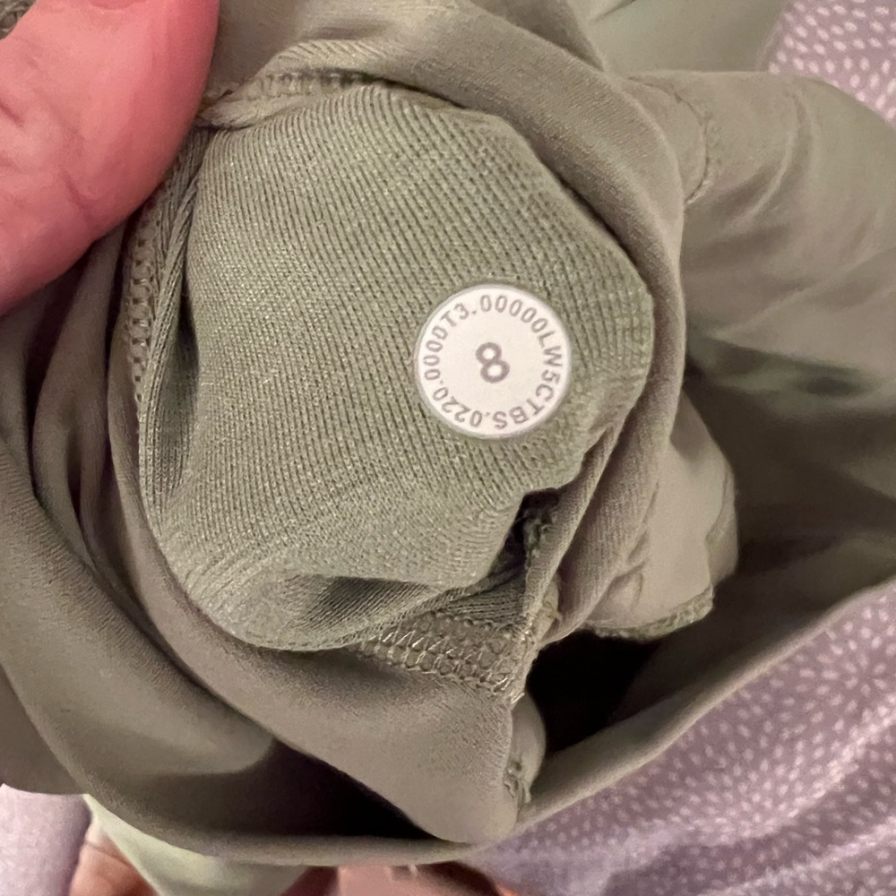 Lululemon Align High Rise size 8 25” EUC green